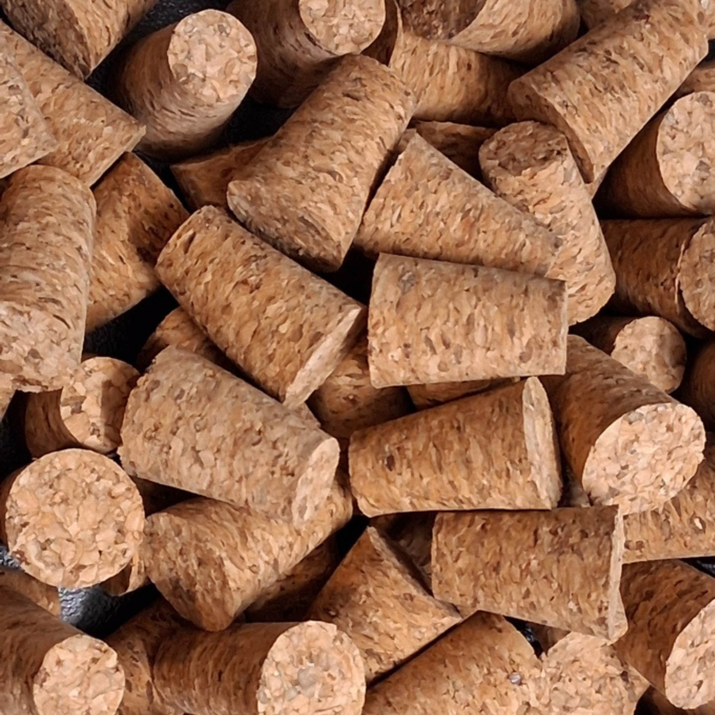 DP-Small Piercing Corks 100 Pack