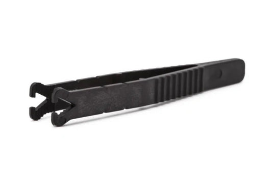 Saferly Disposable Pre-Sterilized Plastic Tweezer Forceps - Single