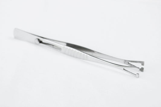 Pennington Sponge Slotted Tweezers with Lock