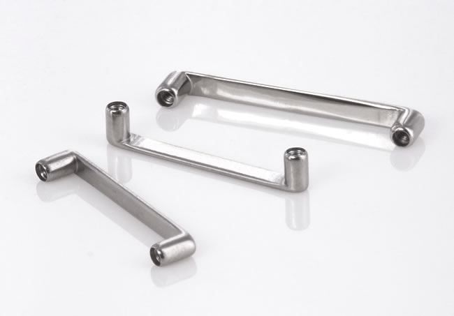 Titanium Internally Threaded Flat Surface Bar (2mm Rise)